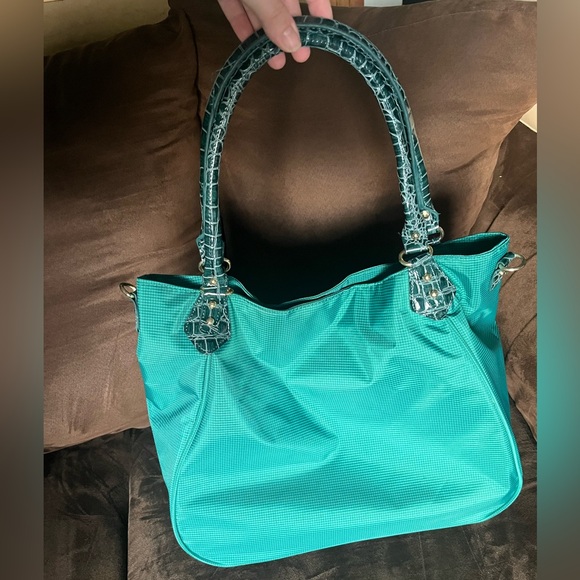 Green Women’s Samantha Brown Large Croc Embossed Tote Bag - Picture 4 of 9